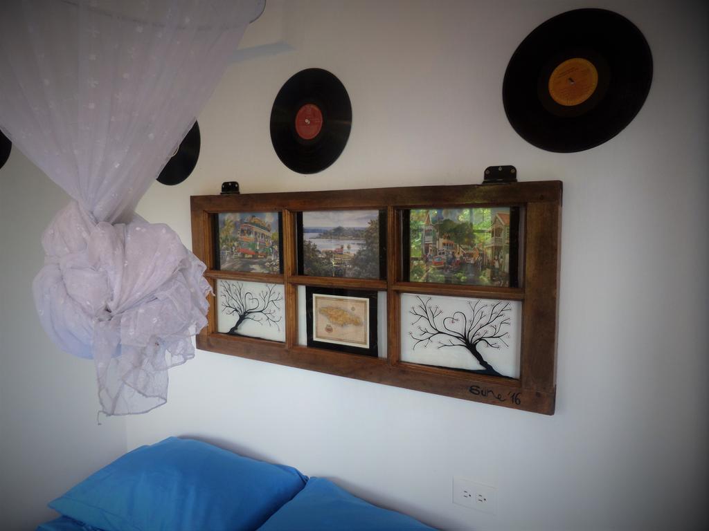 La Familia Guest House And Natural Farm Port Antonio Buitenkant foto